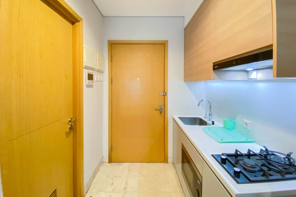 Studio | Private kitchen | Full-size fridge, stovetop