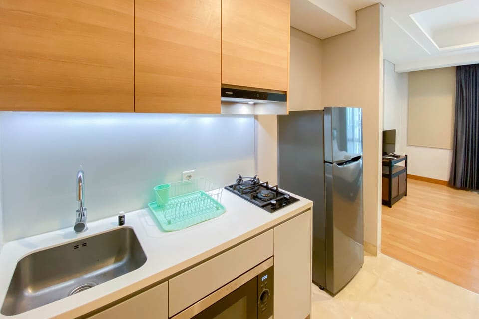 Studio | Private kitchen | Full-size fridge, stovetop