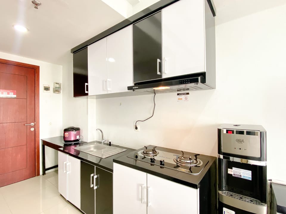 Studio | Private kitchen | Mini-fridge, stovetop