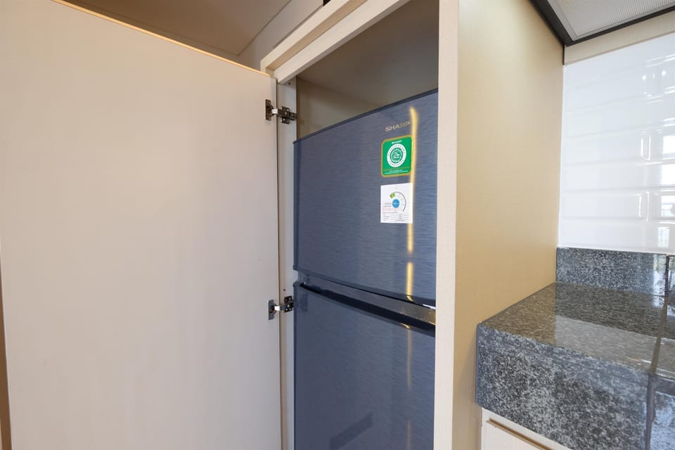 Apartment | Private kitchen | Full-size fridge, stovetop