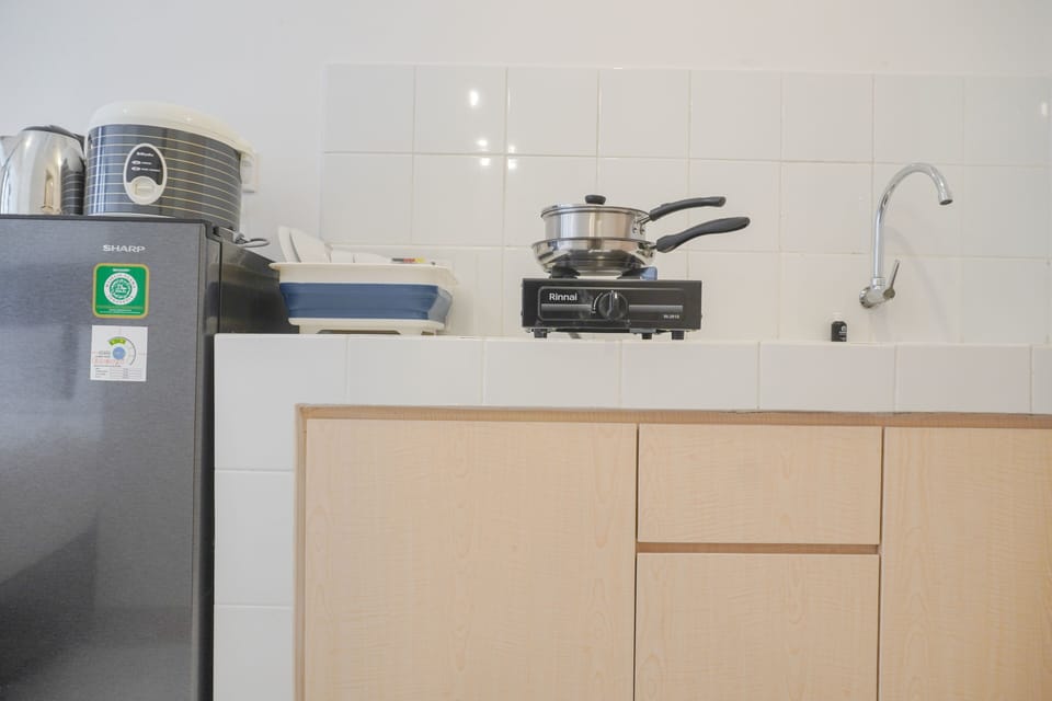 Studio | Private kitchen | Full-size fridge, stovetop, rice cooker