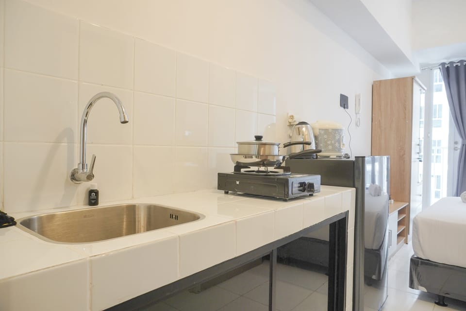 Studio | Private kitchen | Full-size fridge, stovetop, rice cooker