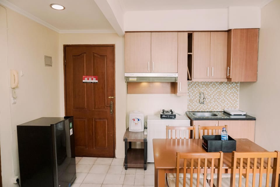 Apartment | Private kitchen | Full-size fridge, stovetop, rice cooker