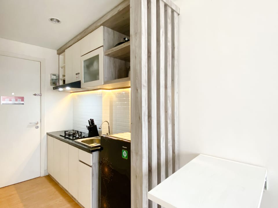 Studio | Private kitchen | Full-size fridge, stovetop, rice cooker
