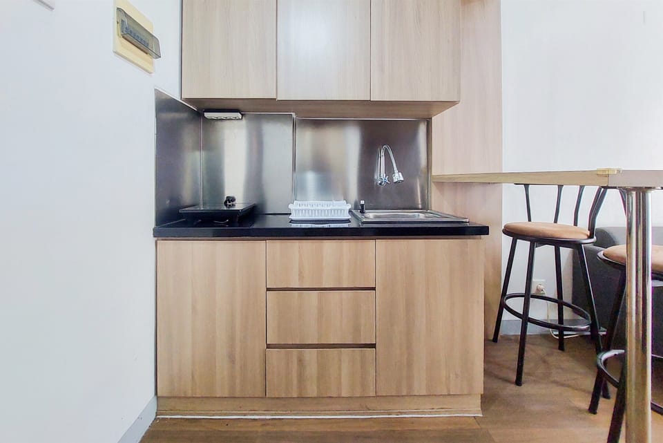Apartment | Private kitchen | Full-size fridge, stovetop, rice cooker