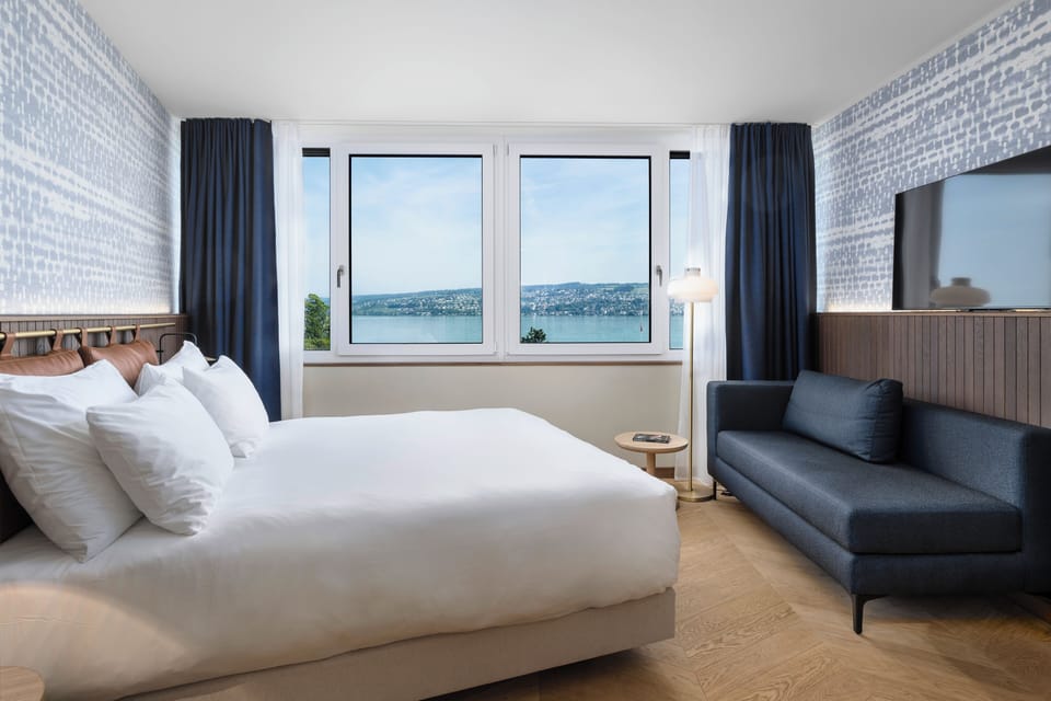 Comfort Double Room Lake View | In-room safe, desk, laptop workspace, free WiFi