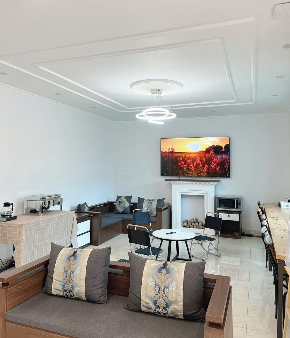21-inch Smart TV with digital channels