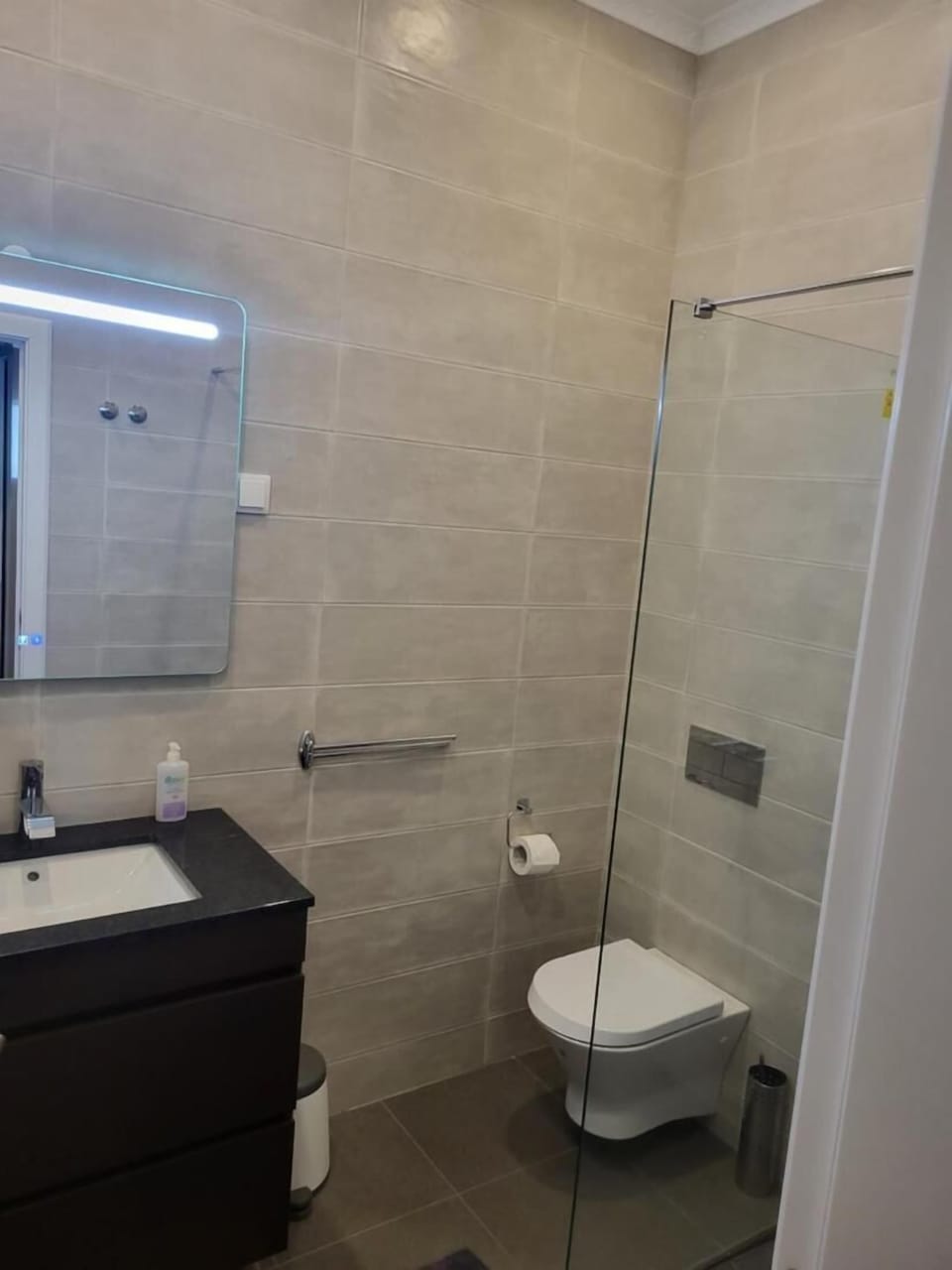 Room, 1 Bedroom | Bathroom