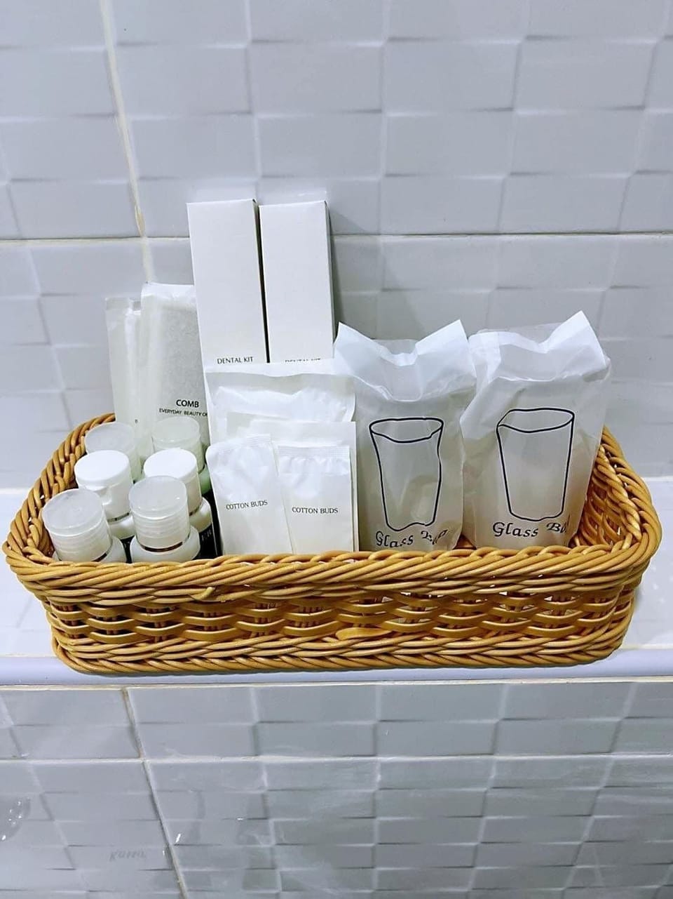 Hydromassage showerhead, free toiletries, hair dryer, bathrobes