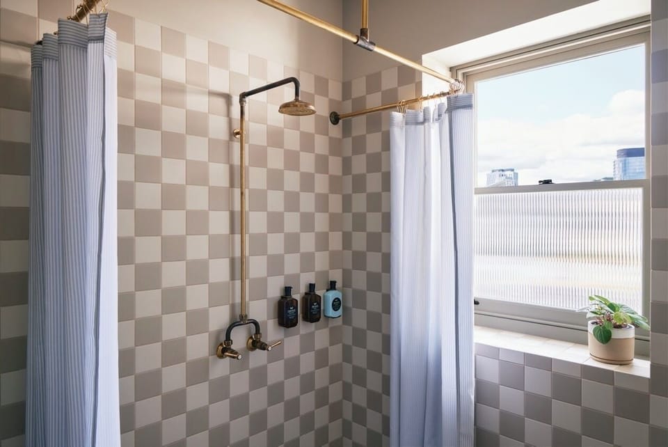 Suite | Bathroom | Shower, bathrobes, towels