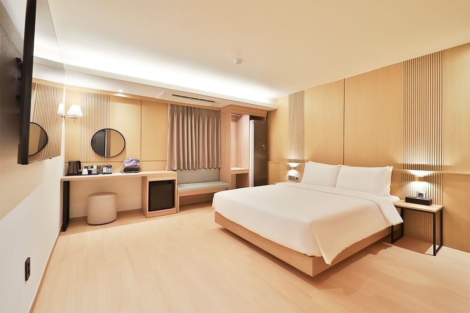 Deluxe Double Room | Free WiFi