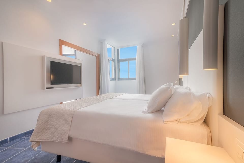 In-room safe, free cribs/infant beds, free WiFi, bed sheets