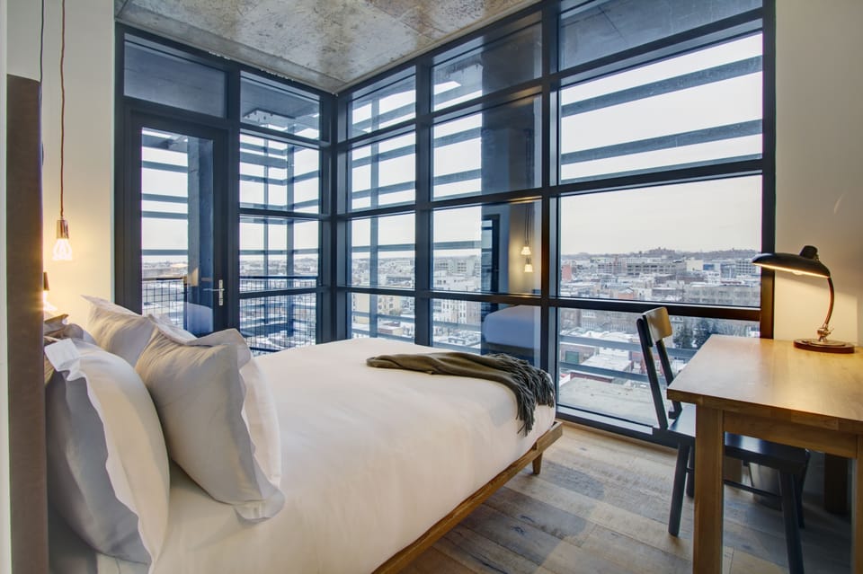 Egyptian cotton sheets, premium bedding, pillowtop beds, in-room safe