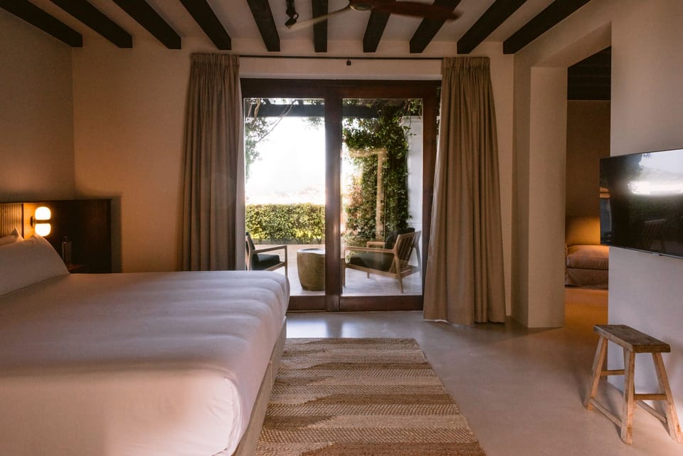 Premium Double Room | 10 bedrooms, premium bedding, down comforters, minibar