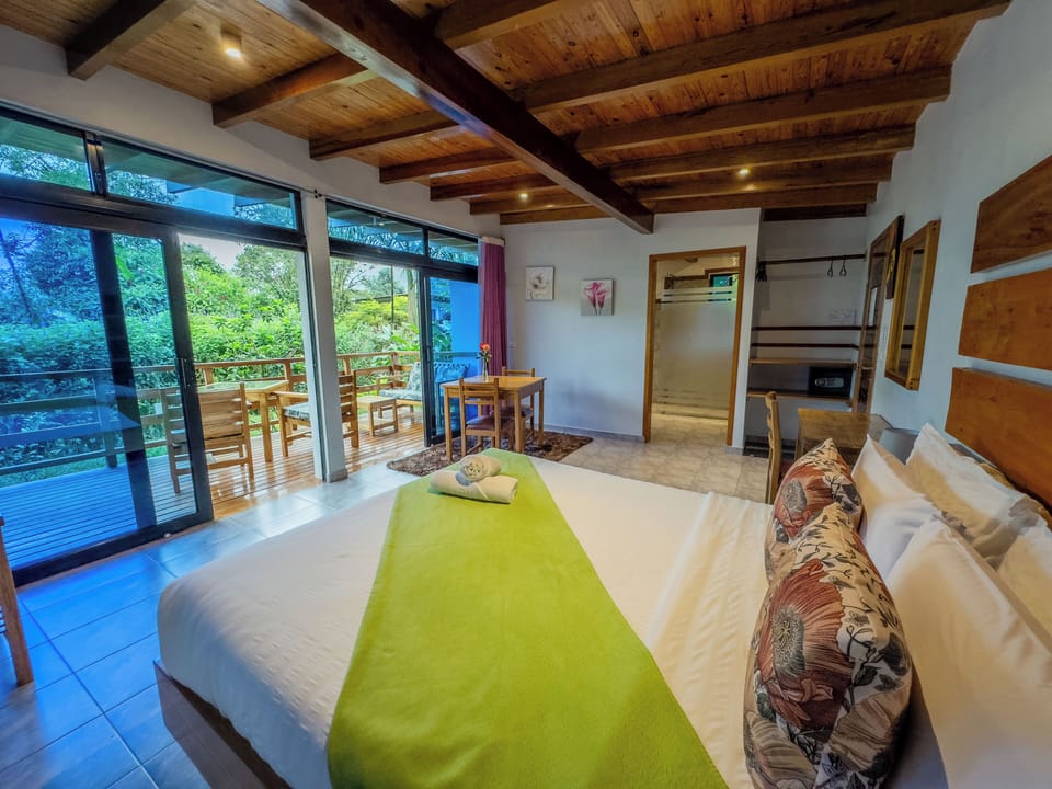Luxury Cabin, 1 Queen Bed, Hot Tub, Mountain View | In-room safe, desk, WiFi (free), bed sheets