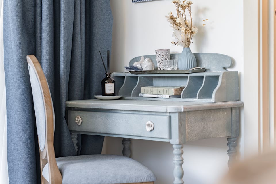 Hypo-allergenic bedding available, minibar, in-room safe, desk