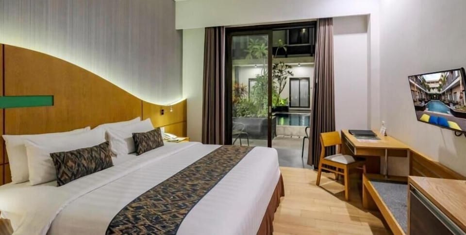 Deluxe Adorable Room, Balcony (Free Scheduled Airport Transfers) | In-room safe, desk, WiFi (free), bed sheets