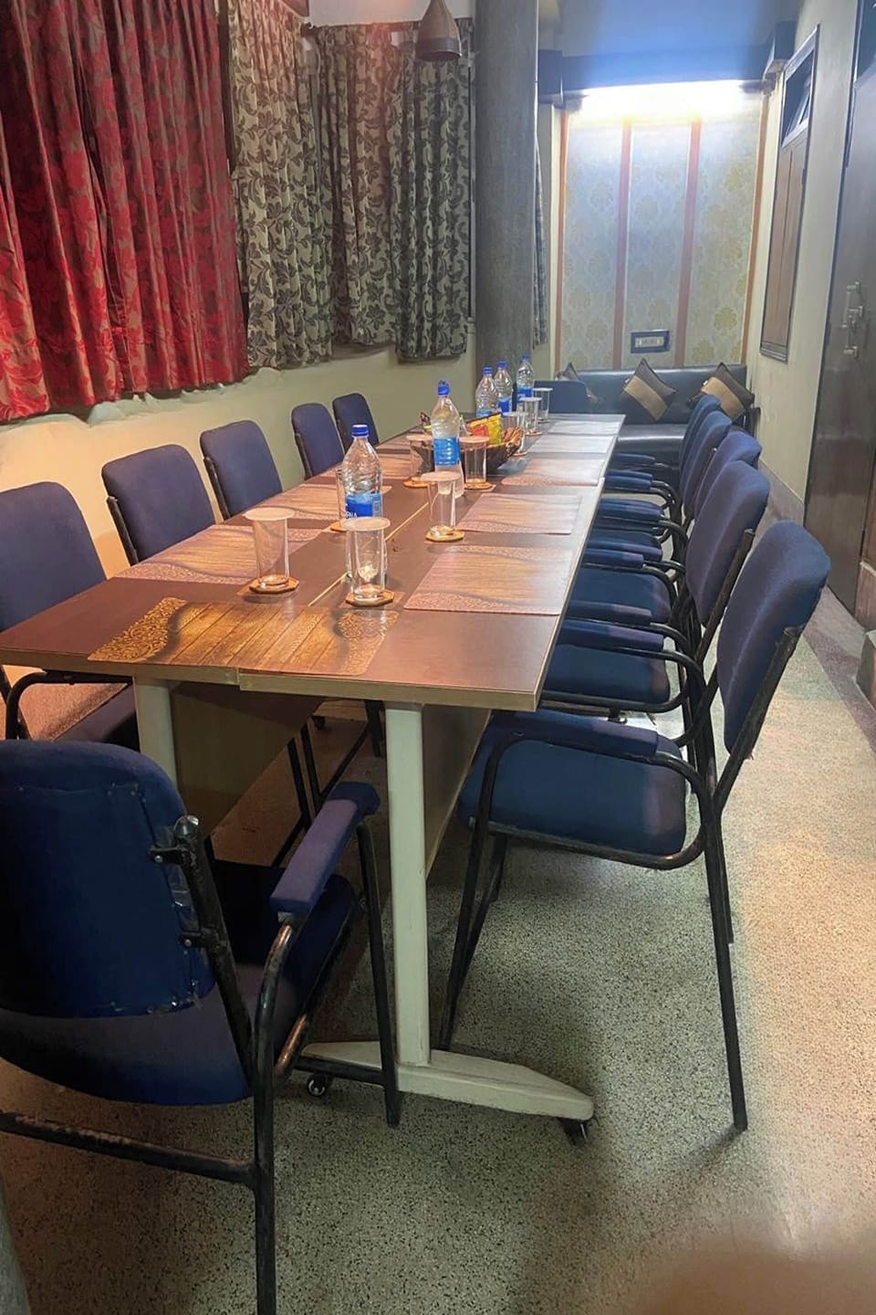 Meeting facility
