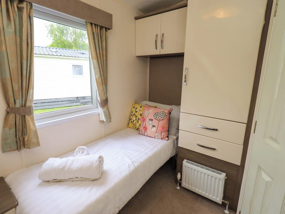 Cottage | 3 bedrooms, individually decorated, individually furnished, free WiFi