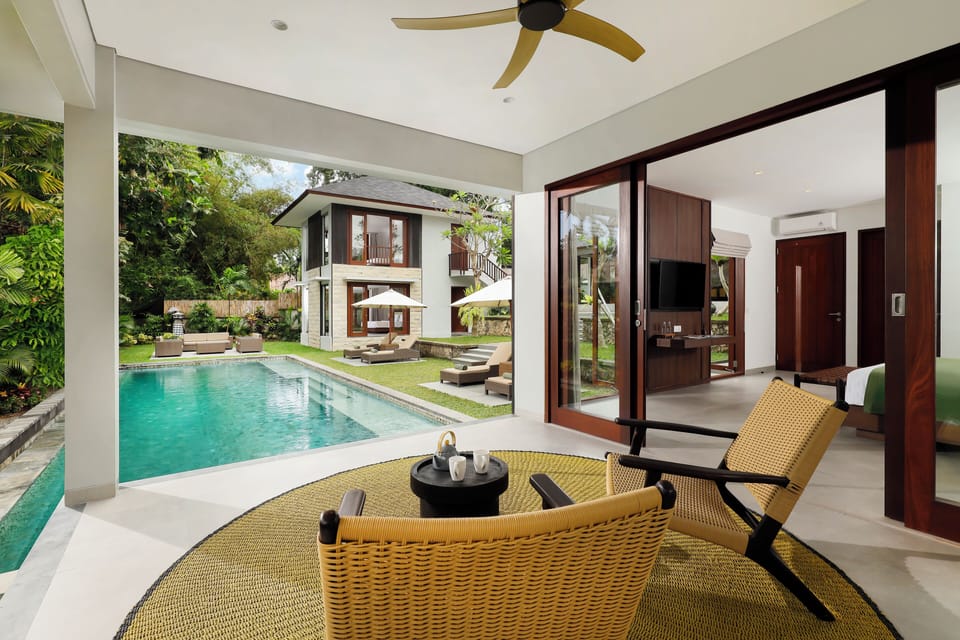 4 Bedroom Pool Villa | Living area | 42-inch Smart TV with cable channels