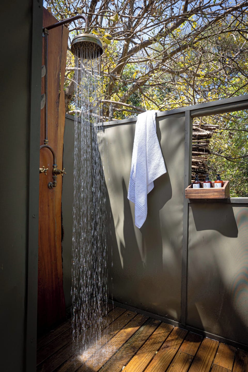 Luxury Tent | Bathroom | Separate tub and shower, towels, soap, shampoo