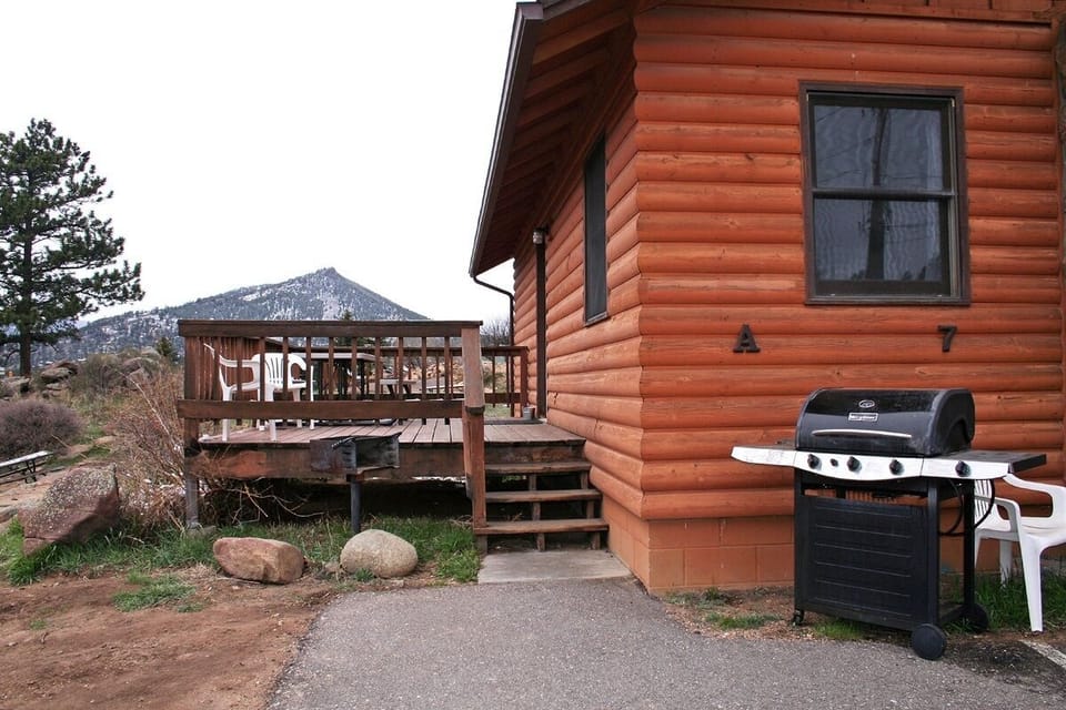 Cabin, 2 Bedrooms | Property grounds