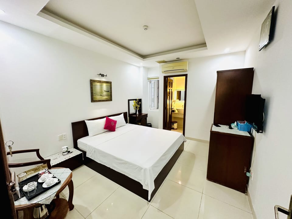 Standard Double Room | Premium bedding, pillowtop beds, minibar, in-room safe