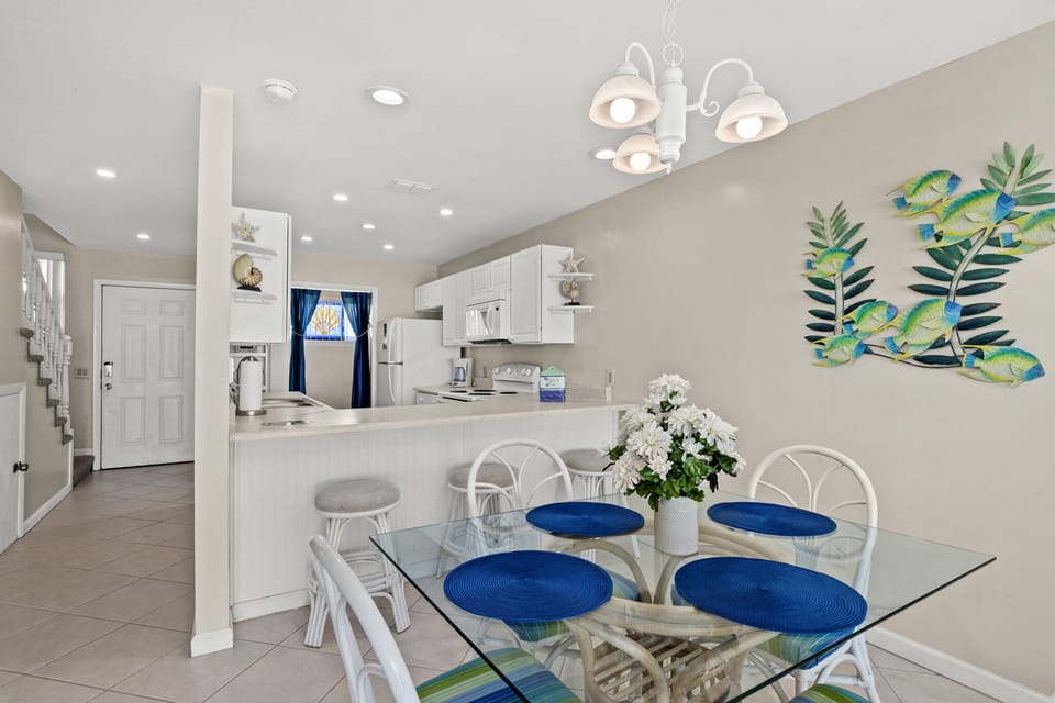 Townhome, Multiple Beds, Balcony, Ocean View | Dining