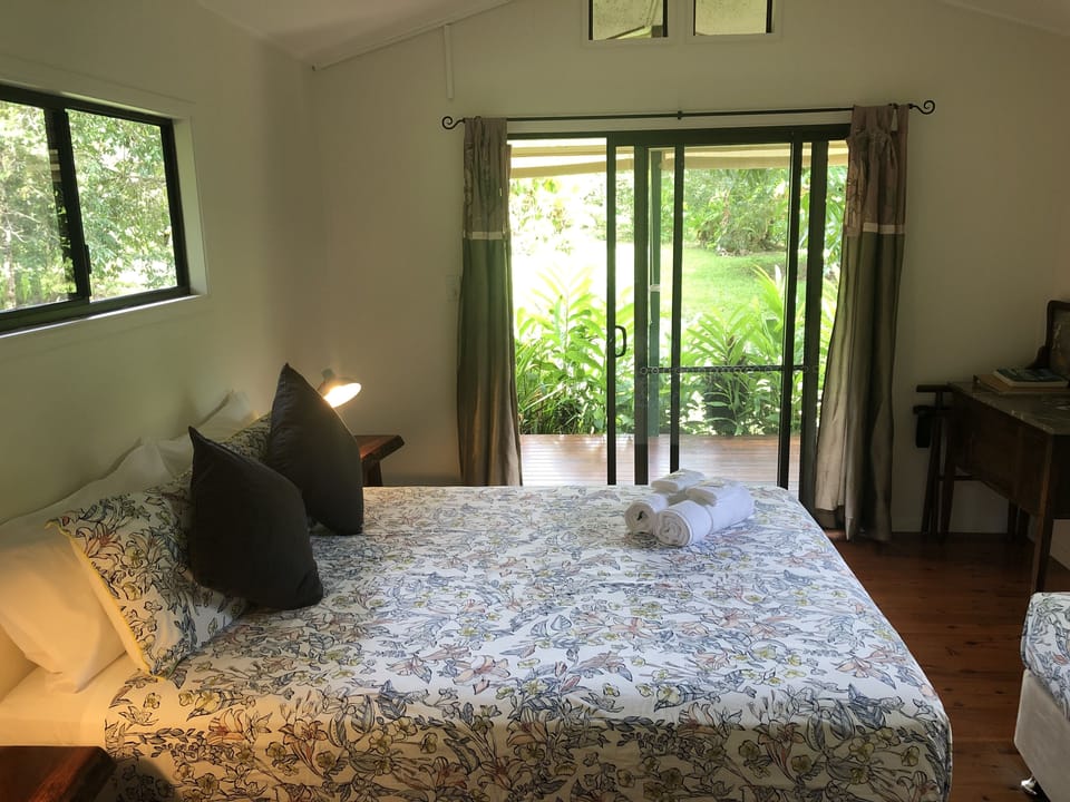 Deluxe Cottage, Balcony (Triple Share Cabin) | 1 bedroom, pillowtop beds, individually decorated