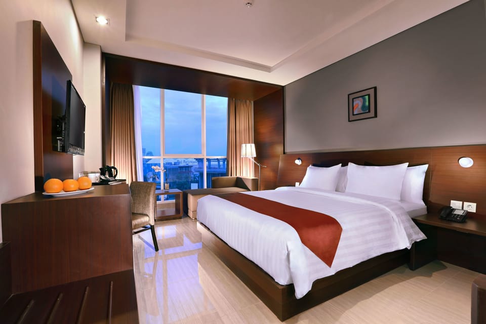 Minibar, in-room safe, free WiFi, bed sheets