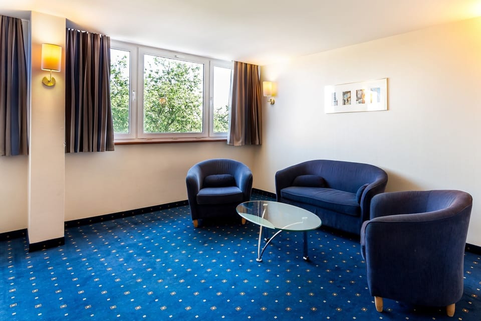 Luxury Apartment, 1 Double Bed | Hypo-allergenic bedding available, desk, WiFi (free), bed sheets