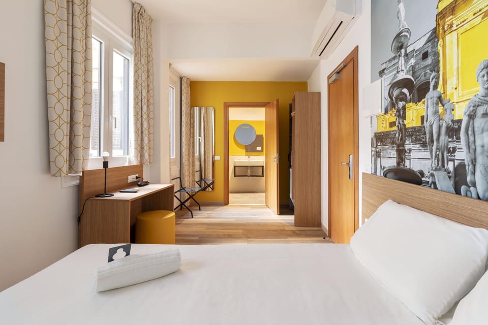 Standard Double Room, Non Smoking | Memory foam beds, in-room safe, desk, iron/ironing board