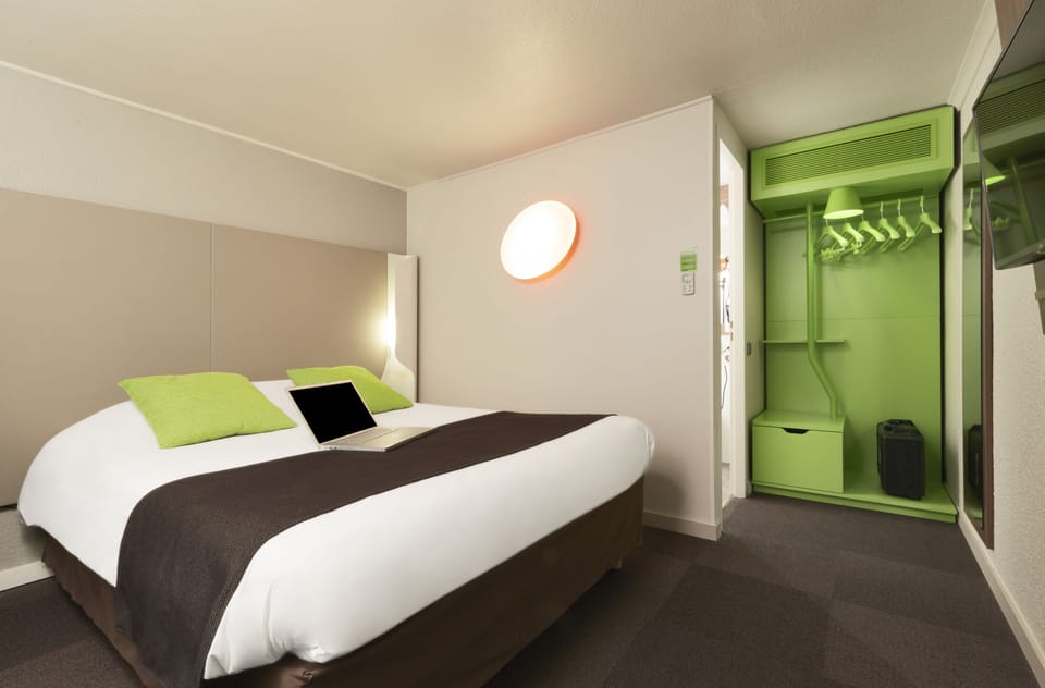 Standard Room, 1 Double Bed | Premium bedding, desk, blackout drapes, soundproofing