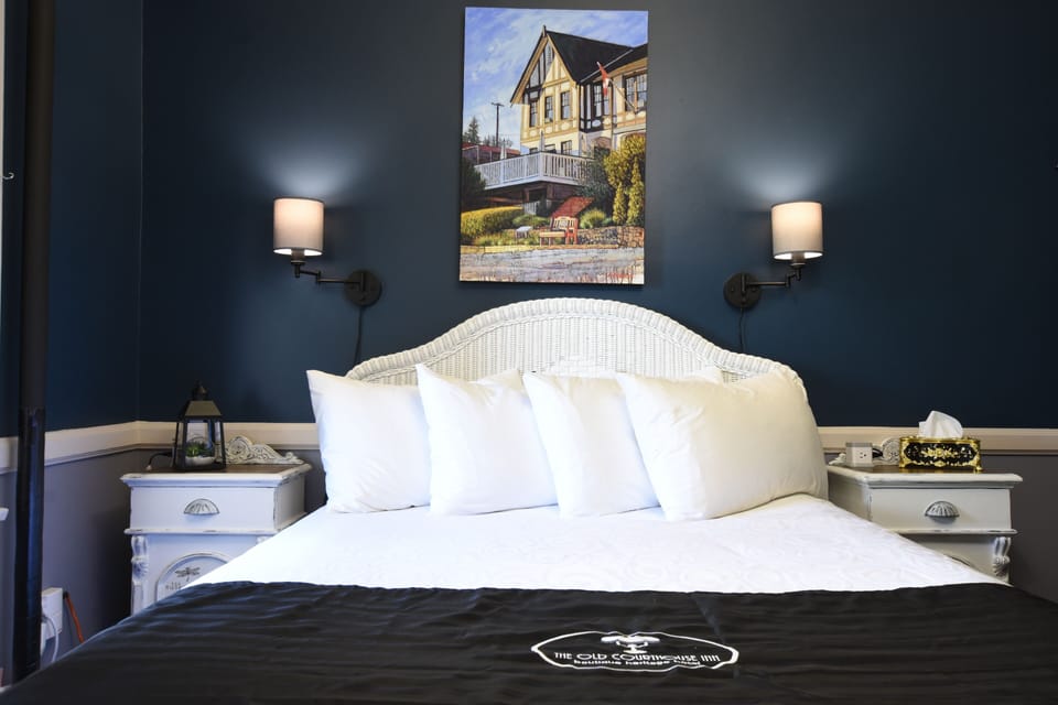 Egyptian cotton sheets, premium bedding, down comforters, pillowtop beds