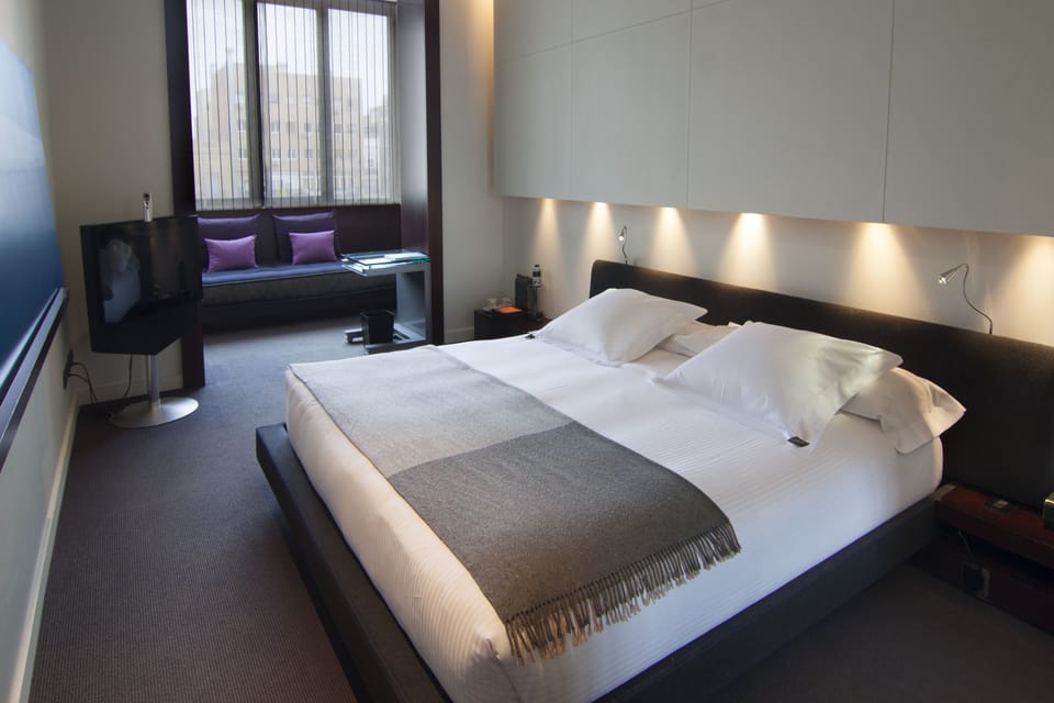 Minibar, in-room safe, soundproofing, free WiFi
