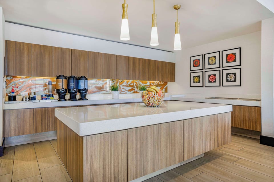 Free daily buffet breakfast