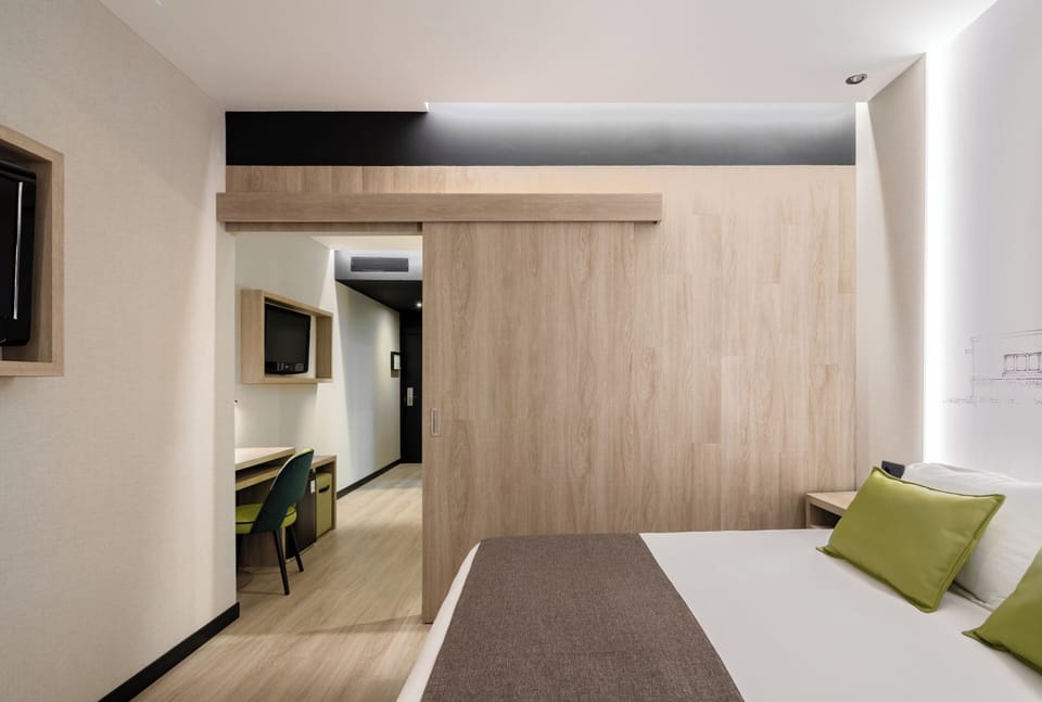 Minibar, in-room safe, desk, blackout drapes
