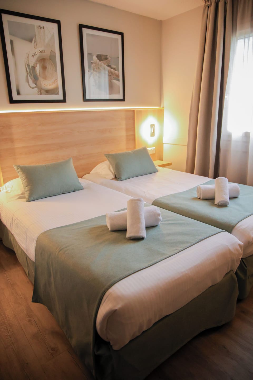 Twin Room | Desk, soundproofing, free WiFi, bed sheets