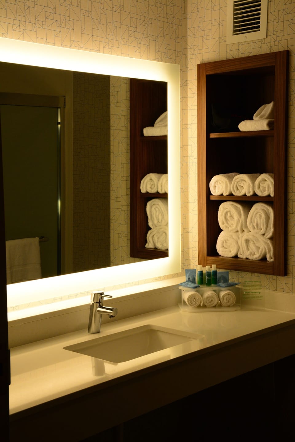 Hair dryer, towels