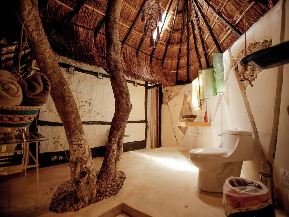 Jabin | Bathroom | Shower, eco-friendly toiletries, towels, soap
