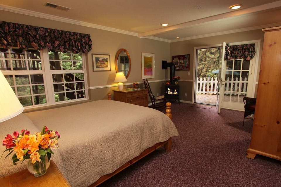 Chestnut Room | Premium bedding, down comforters, individually decorated