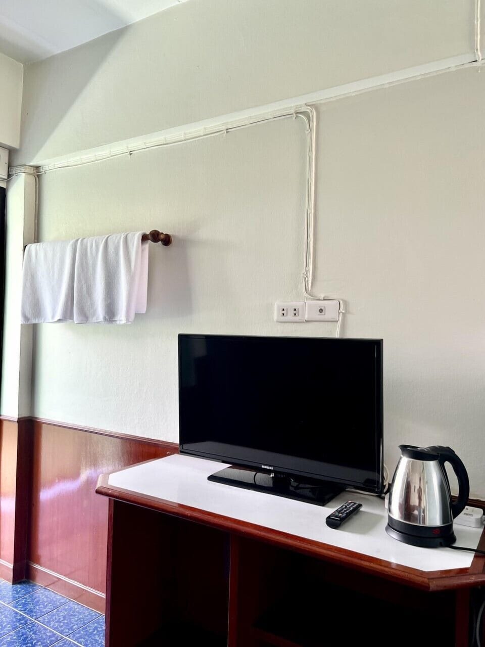 Deluxe Double Room | Desk, free WiFi, bed sheets