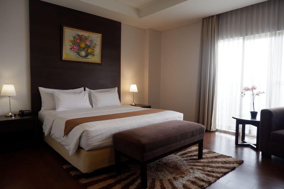 Executive Room | Minibar, in-room safe, free WiFi