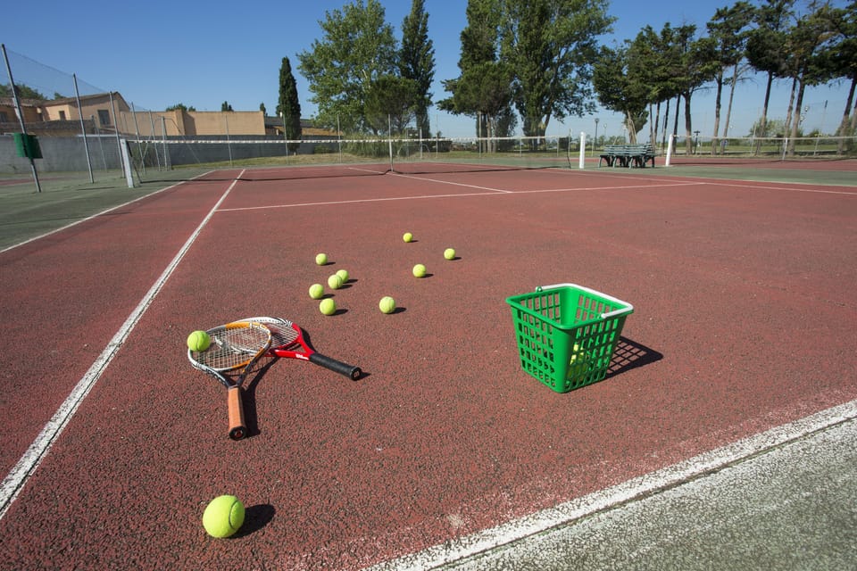 Tennis court