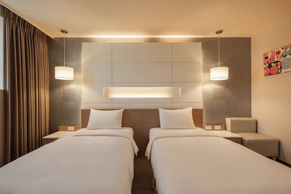 Twin Room | Desk, soundproofing, free WiFi