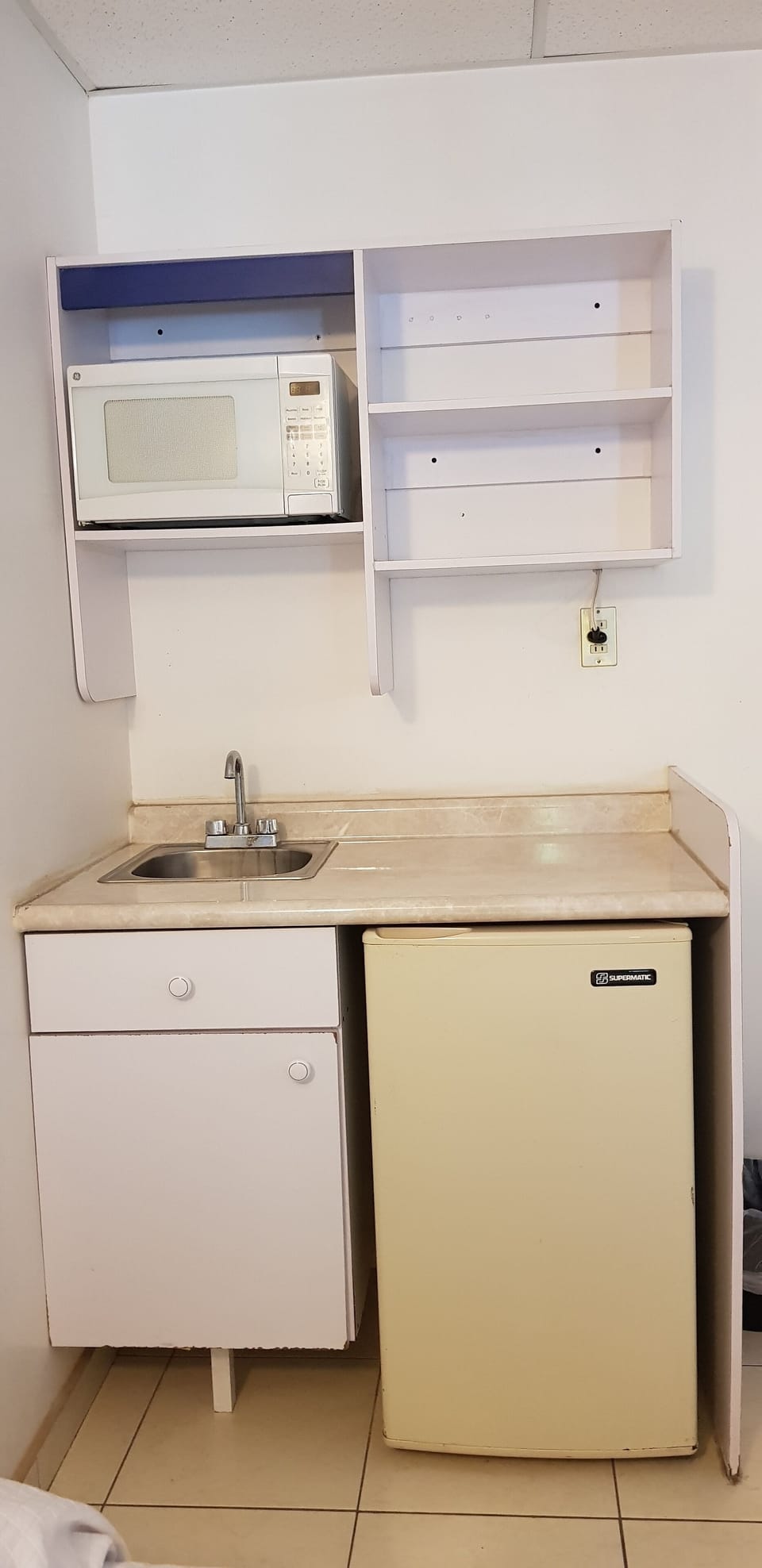 Private kitchenette