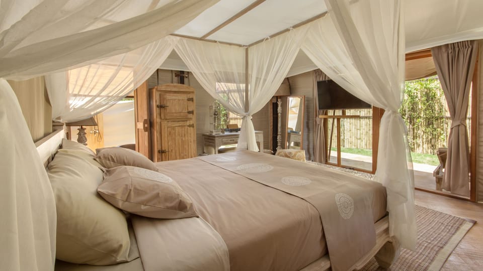 Tented Villa | Minibar, in-room safe, desk, rollaway beds (surcharge)
