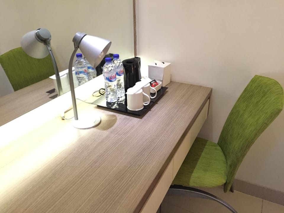 In-room safe, desk, free WiFi, bed sheets
