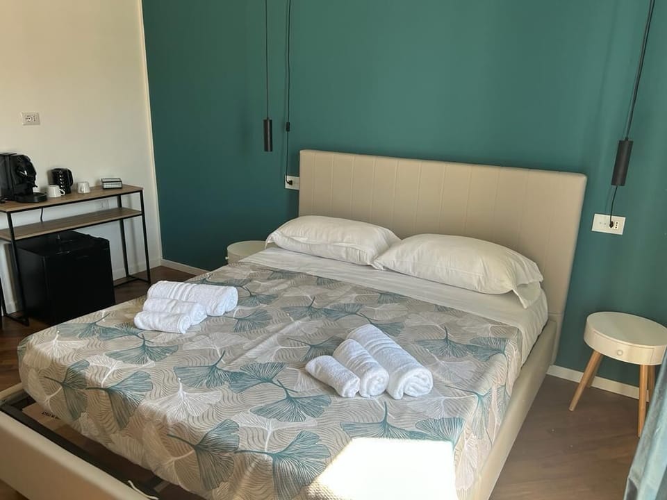 Superior Room | Soundproofing, free WiFi, bed sheets