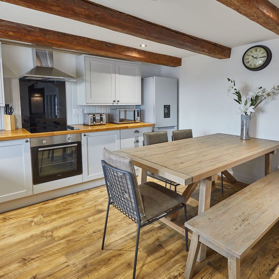 House | 3 bedrooms, Internet